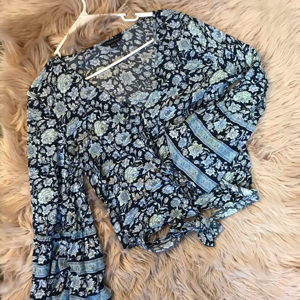 WORN ONCE AEO Crop Tie Front Top
